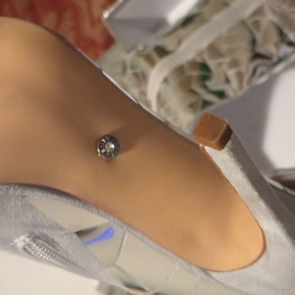 Silver Heeled Boots - Picture 4 of 7